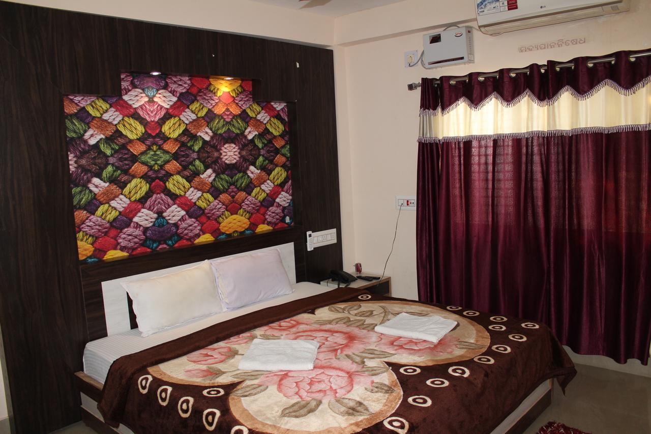Hotel Sun Plaza-Near Konark Sun Temple- Couple Friendly-Best Choice Of Travellers Zewnętrze zdjęcie